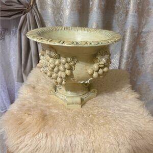 Reproduction French Style, Beige, Garden Planter Urn, Perfect Condition.
